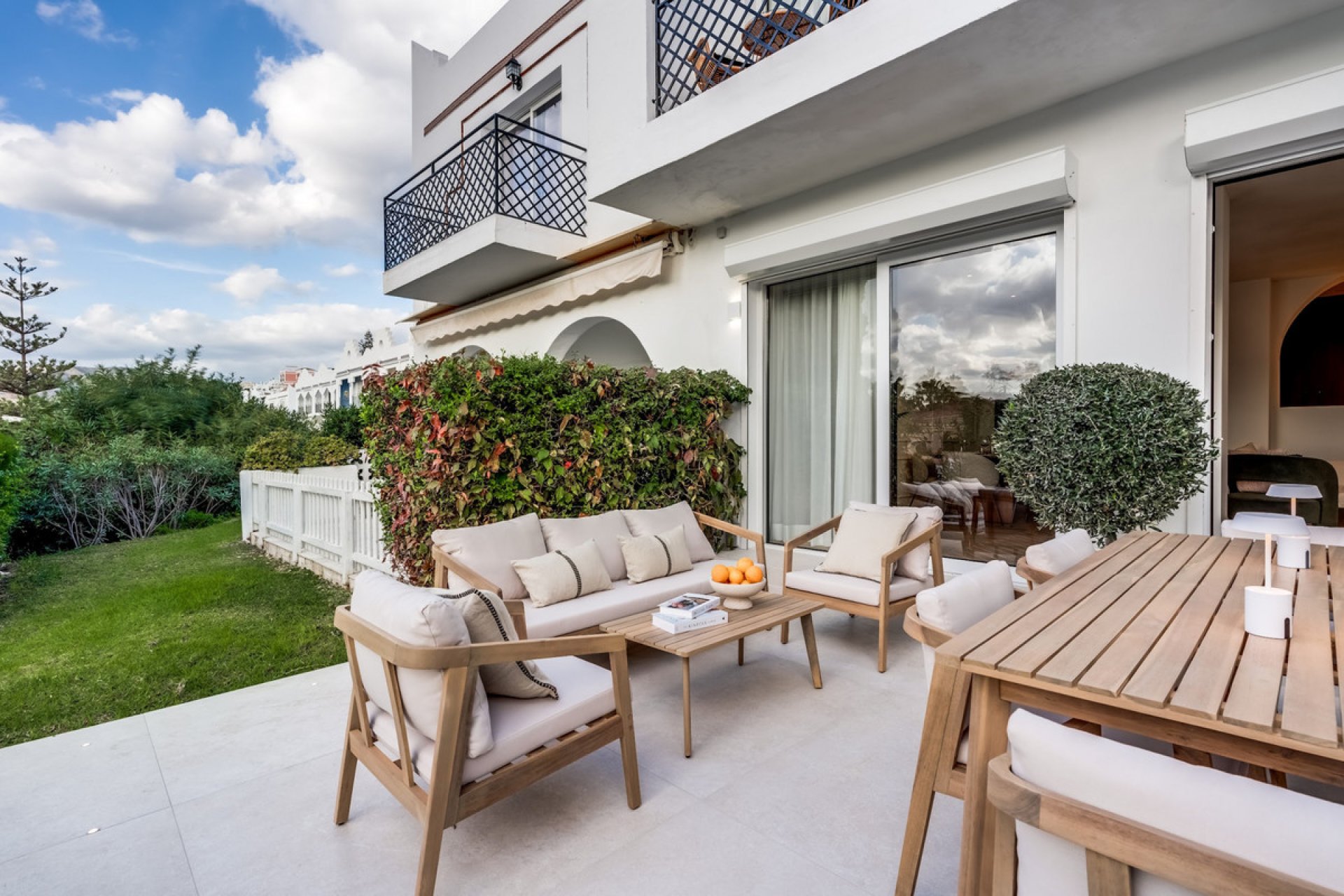 Resale - House - Townhouse - Marbella - Nueva Andalucia