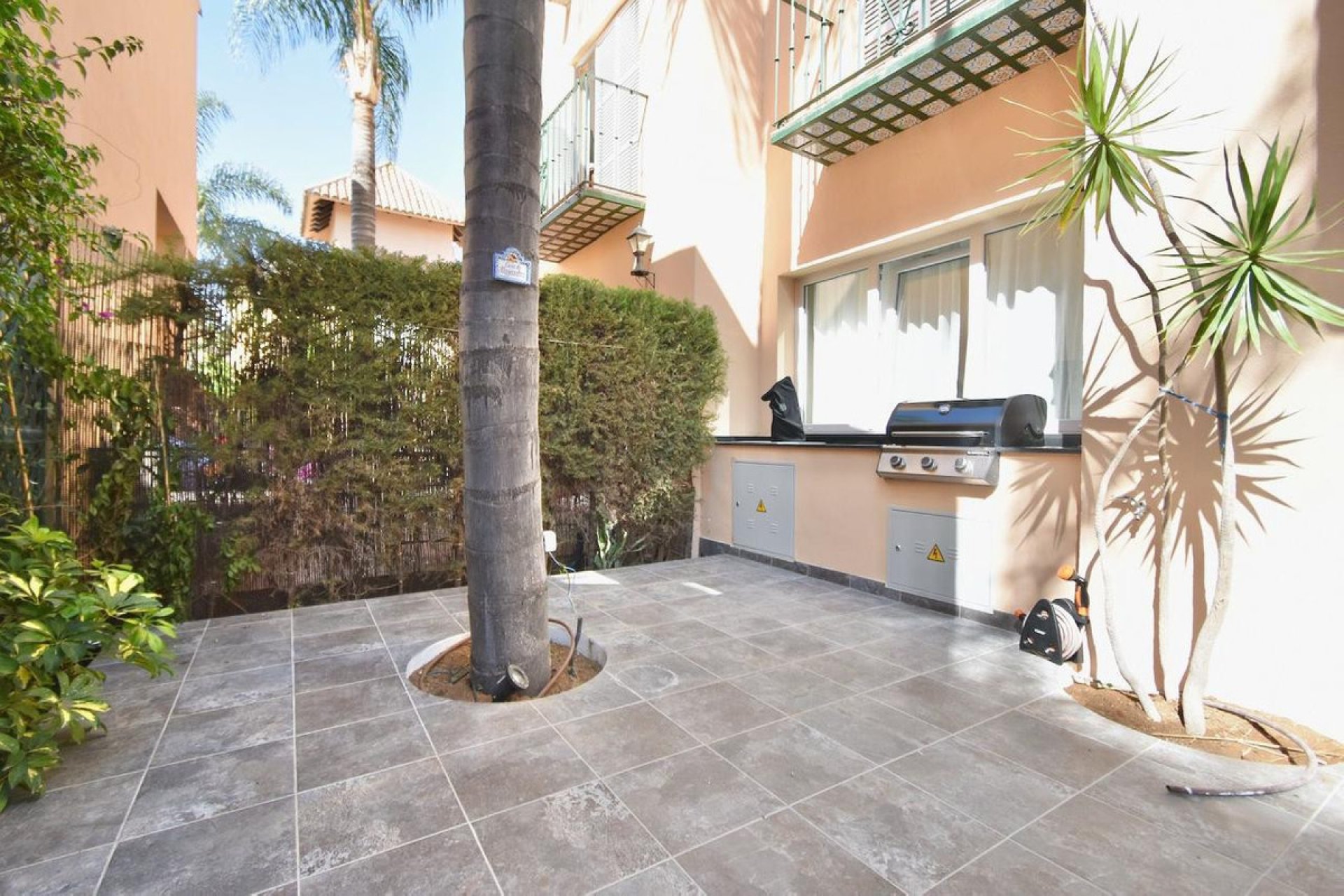 Resale - House - Townhouse - Marbella - Nueva Andalucia