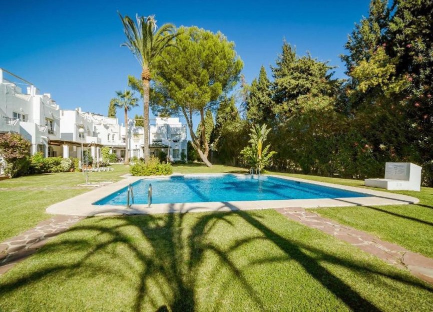 Resale - House - Townhouse - Marbella - Nueva Andalucia