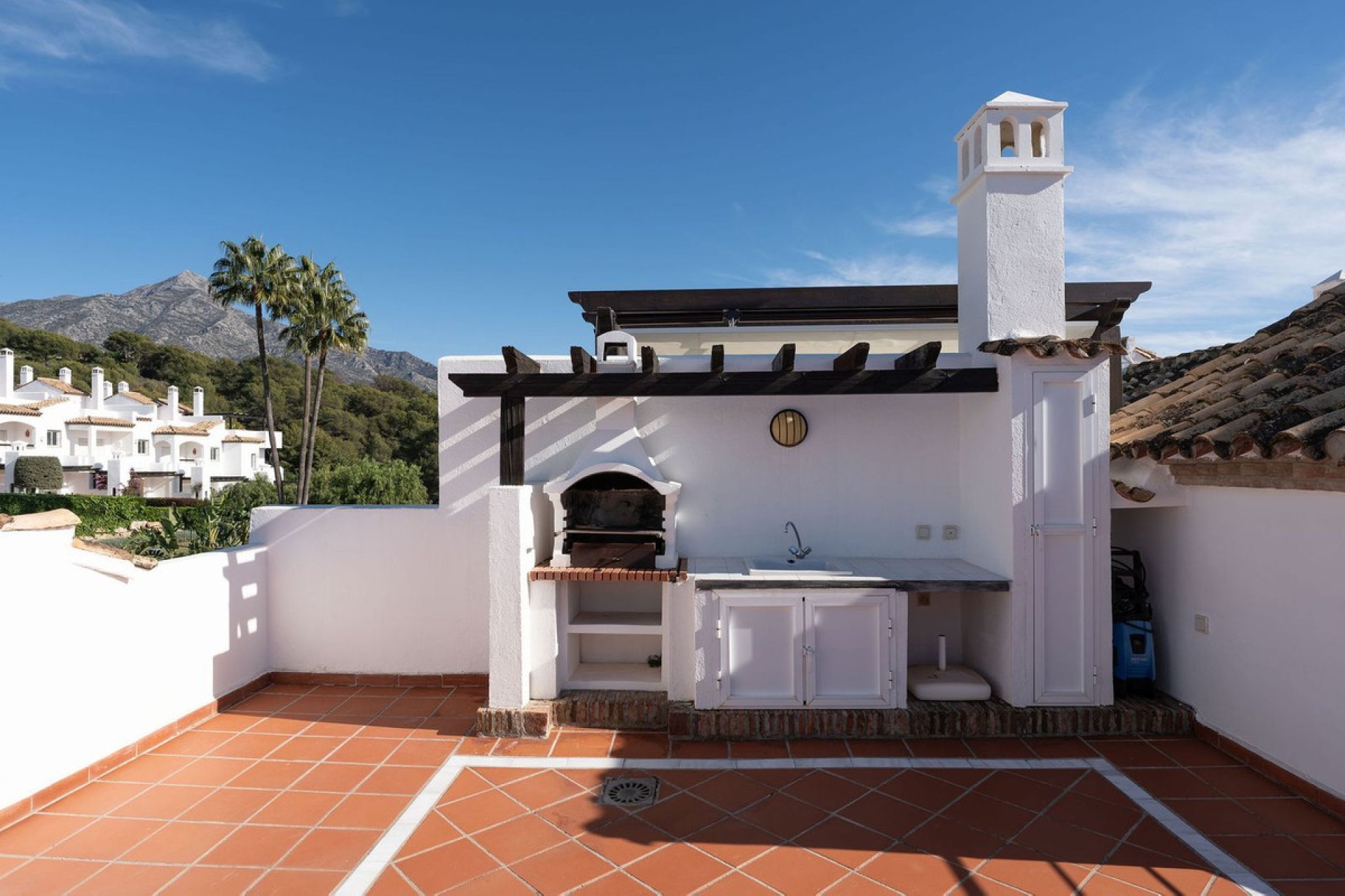 Resale - House - Townhouse - Marbella - Nueva Andalucia