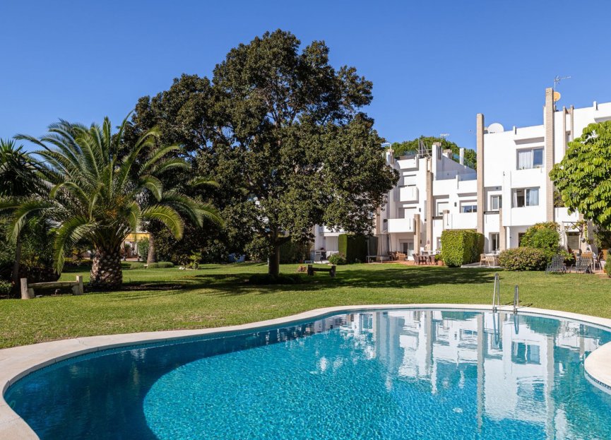 Resale - House - Townhouse - Marbella - Nueva Andalucia