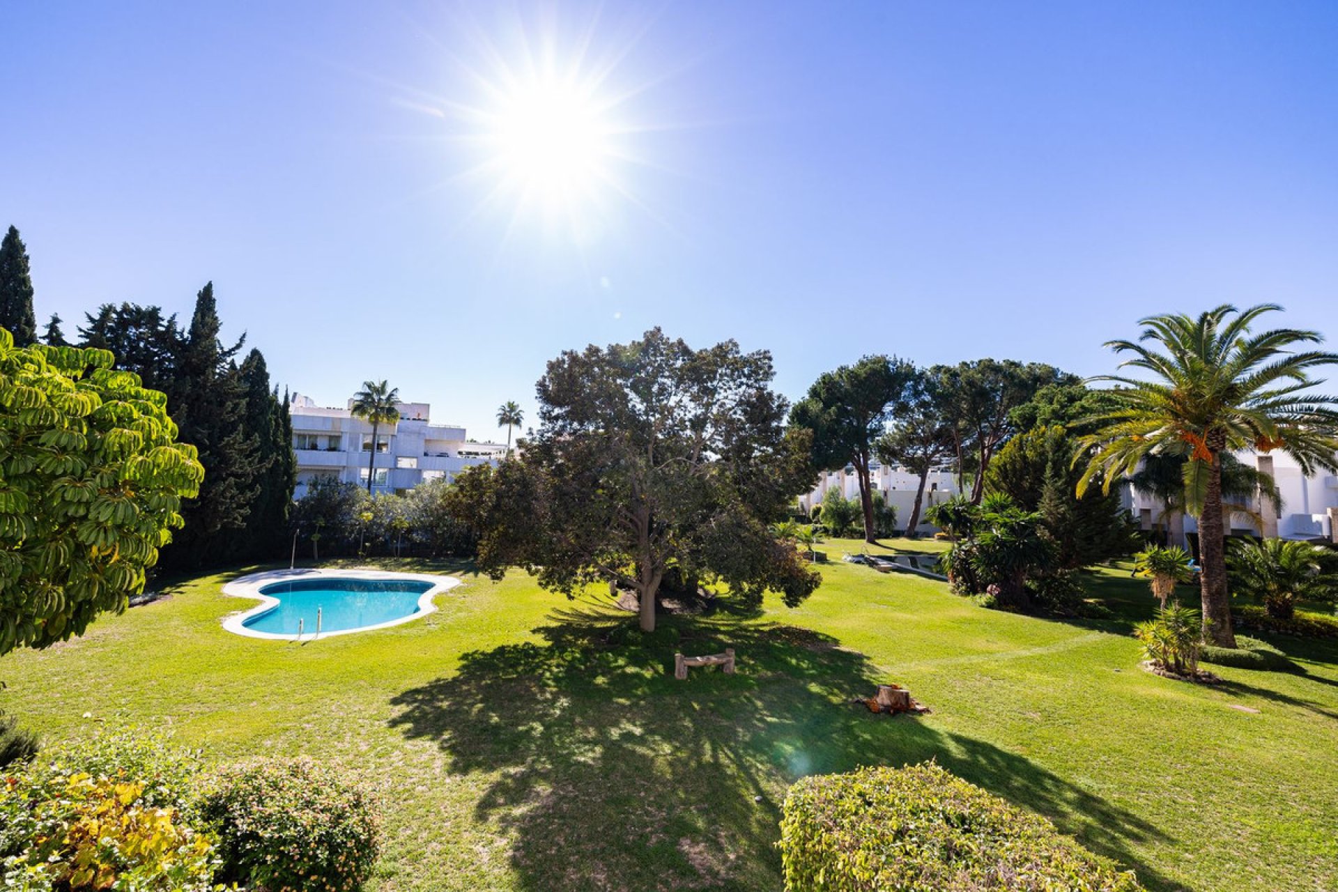 Resale - House - Townhouse - Marbella - Nueva Andalucia