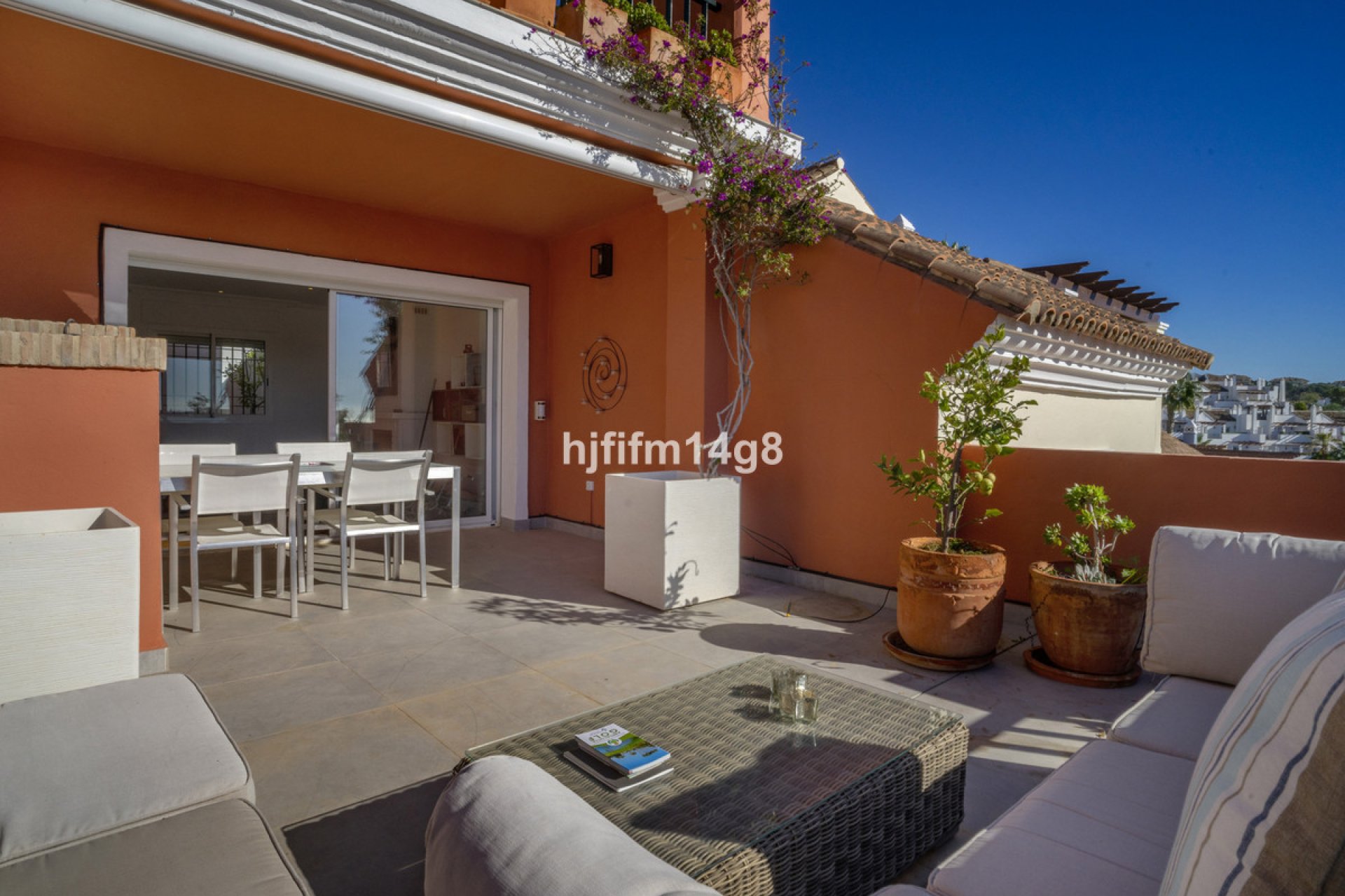 Resale - House - Townhouse - Marbella - Nueva Andalucia