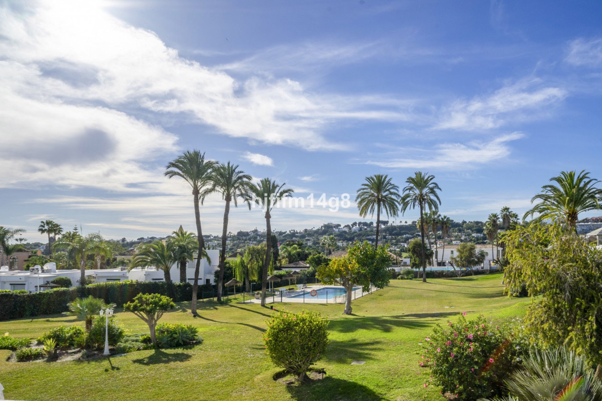 Resale - House - Townhouse - Marbella - Nueva Andalucia