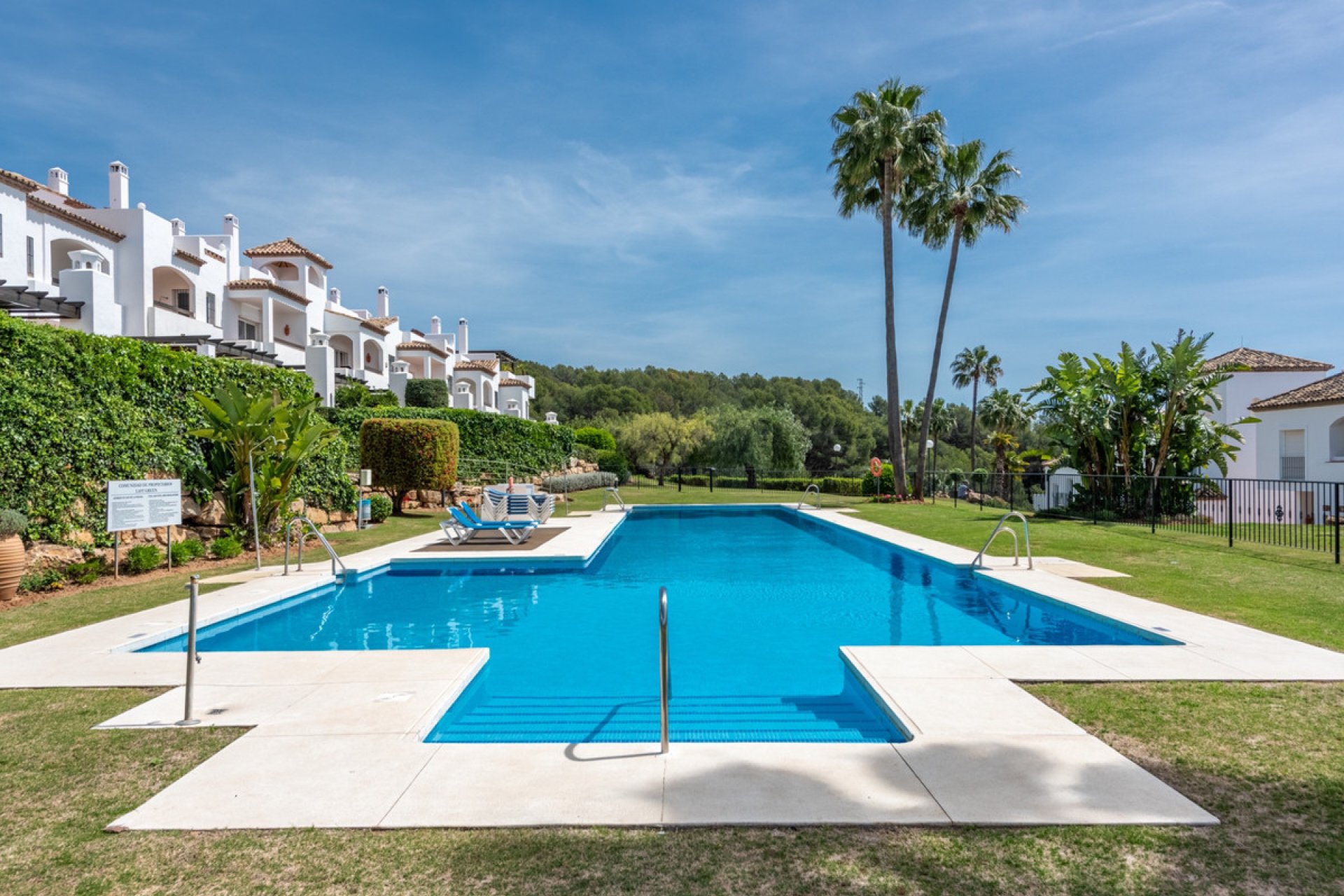 Resale - House - Townhouse - Marbella - Nueva Andalucia