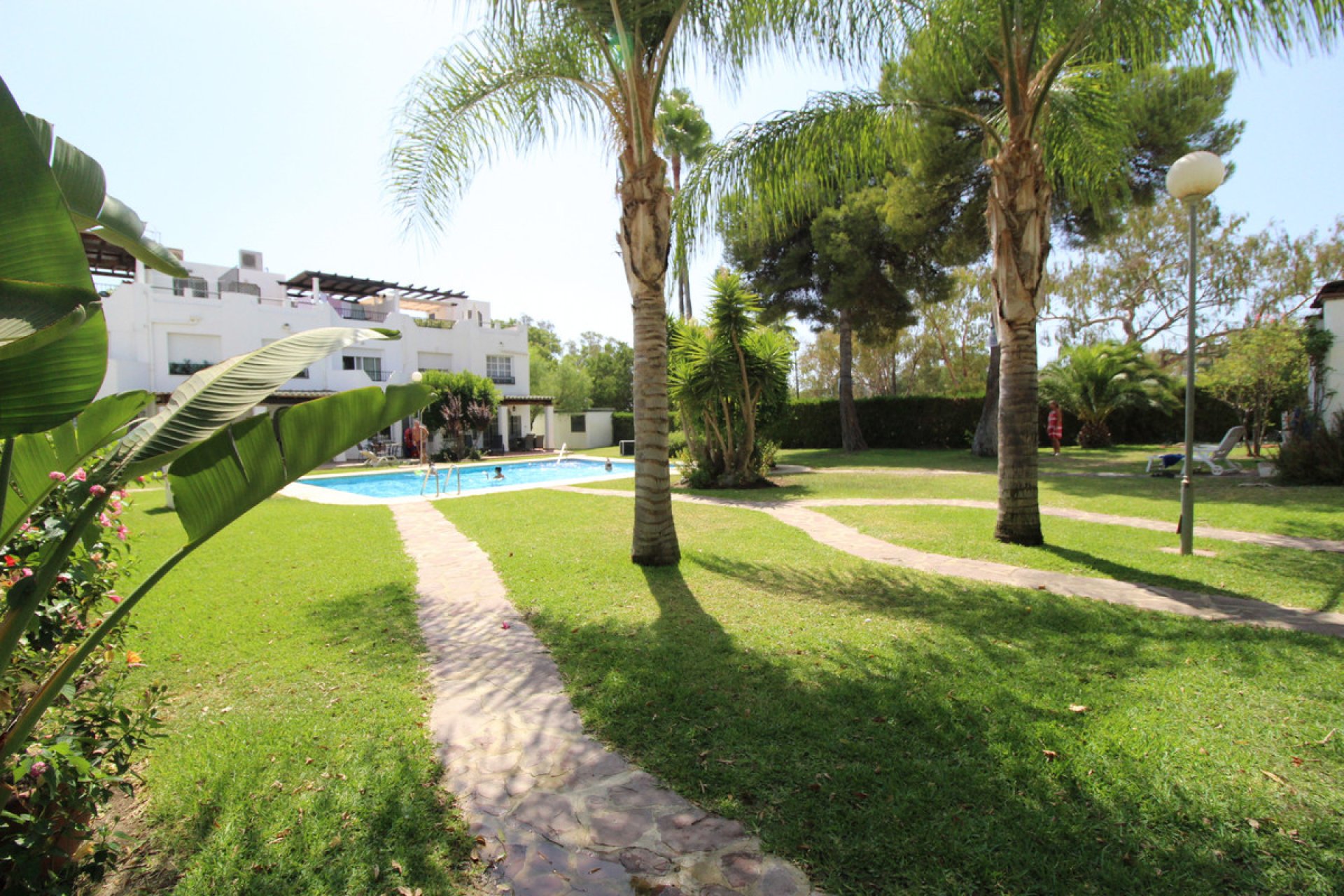 Resale - House - Townhouse - Marbella - Nueva Andalucia