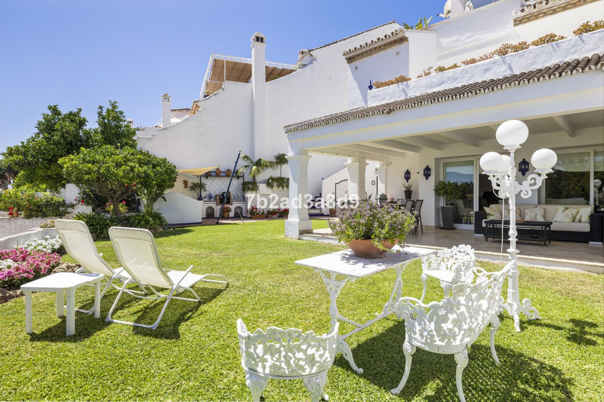 Resale - House - Townhouse - Marbella - Nueva Andalucia