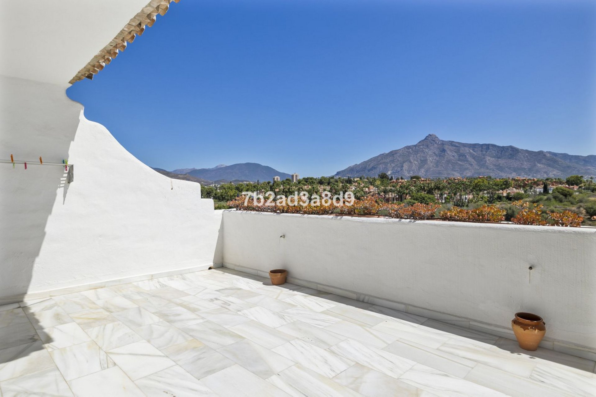 Resale - House - Townhouse - Marbella - Nueva Andalucia