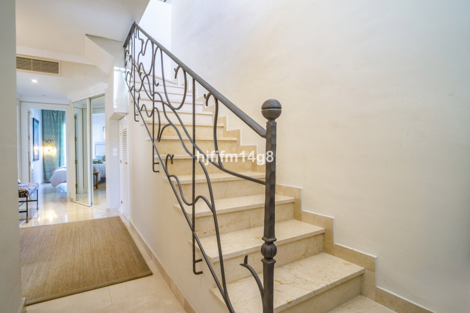 Resale - House - Townhouse - Marbella - Nueva Andalucia