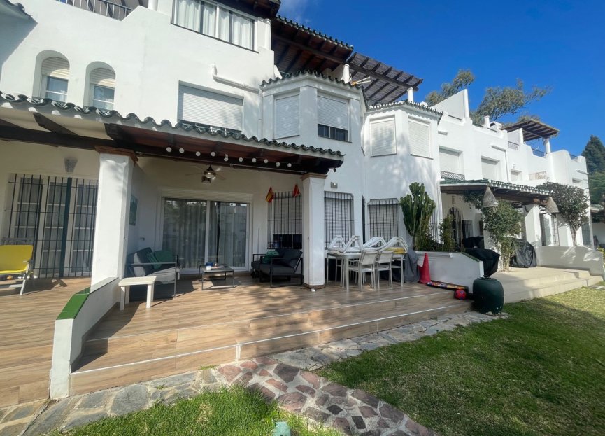 Resale - House - Townhouse - Marbella - Nueva Andalucia