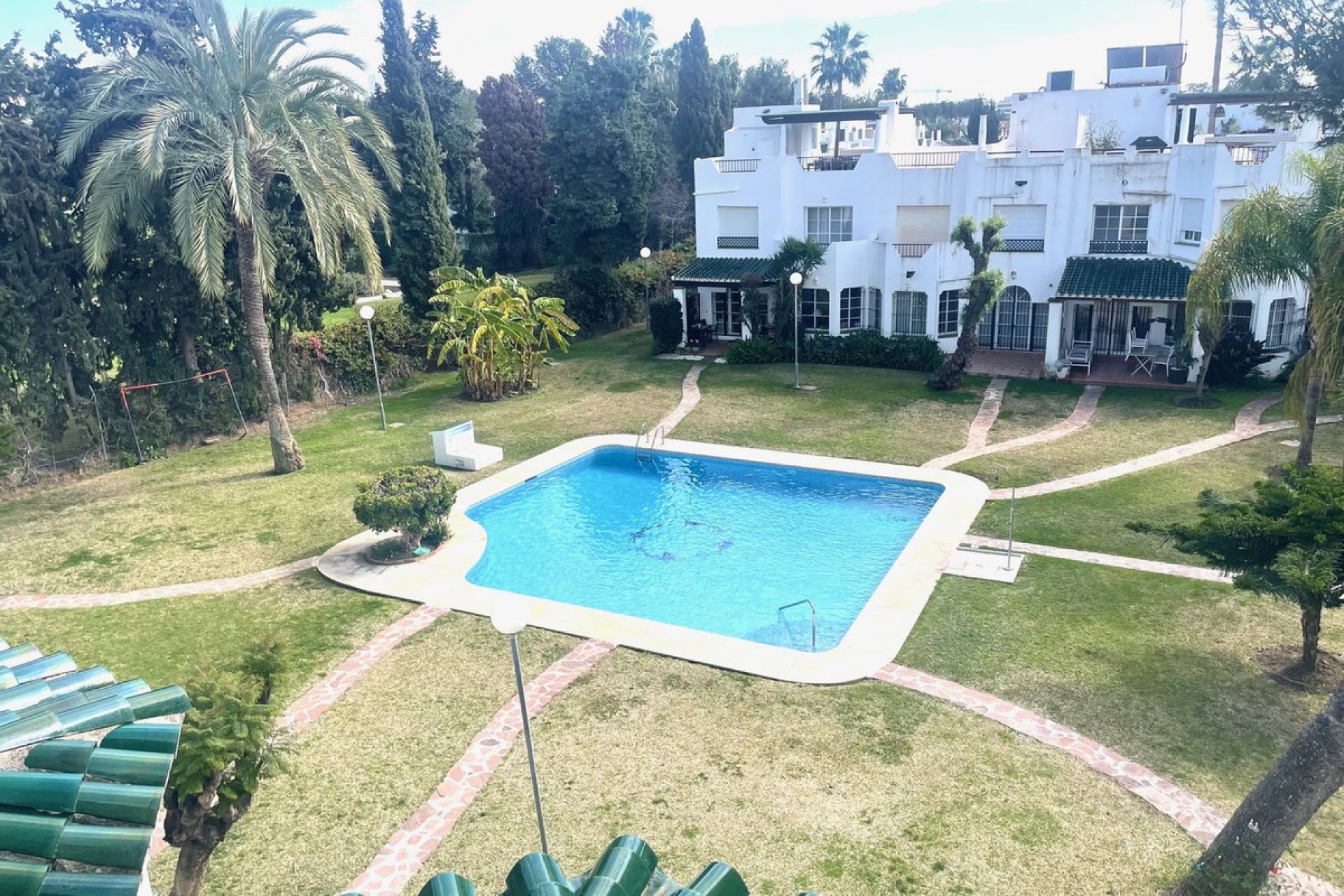 Resale - House - Townhouse - Marbella - Nueva Andalucia