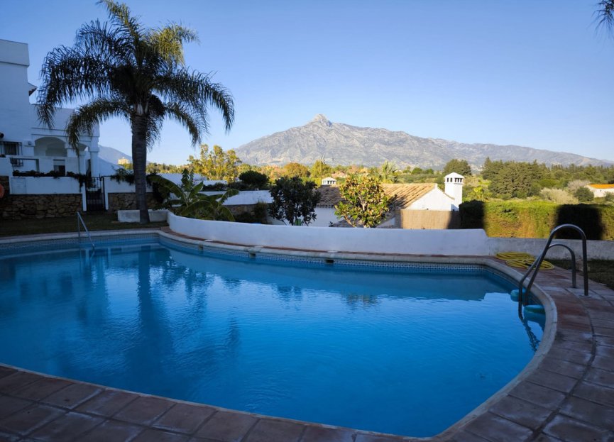 Resale - House - Townhouse - Marbella - Nueva Andalucia