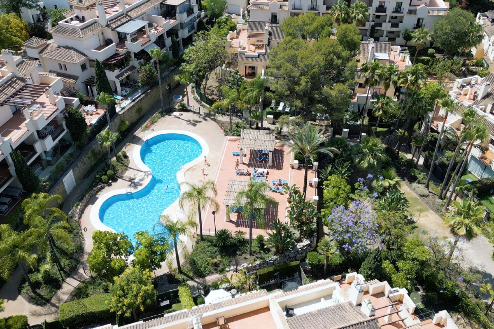 Resale - House - Townhouse - Marbella - Nueva Andalucia