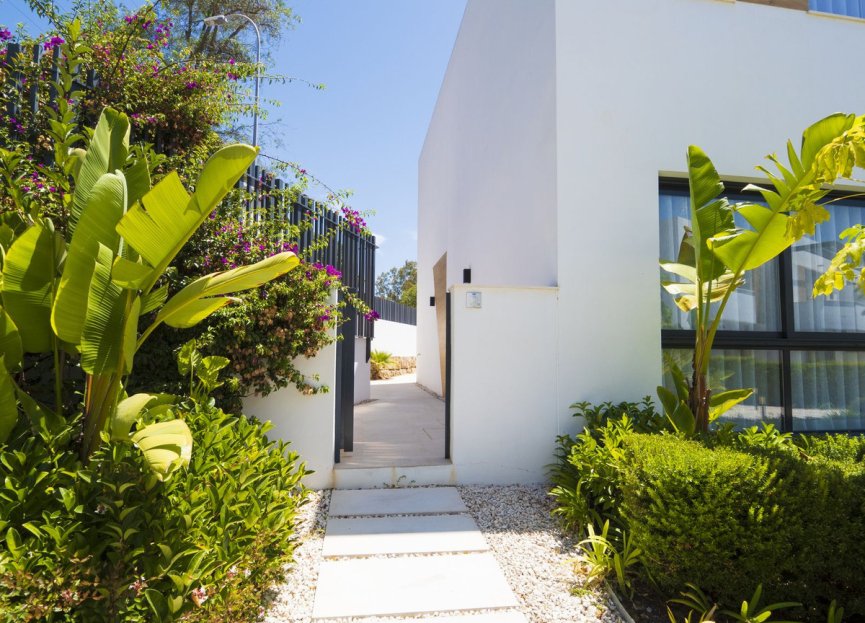 Resale - House - Townhouse - Marbella - Nueva Andalucia