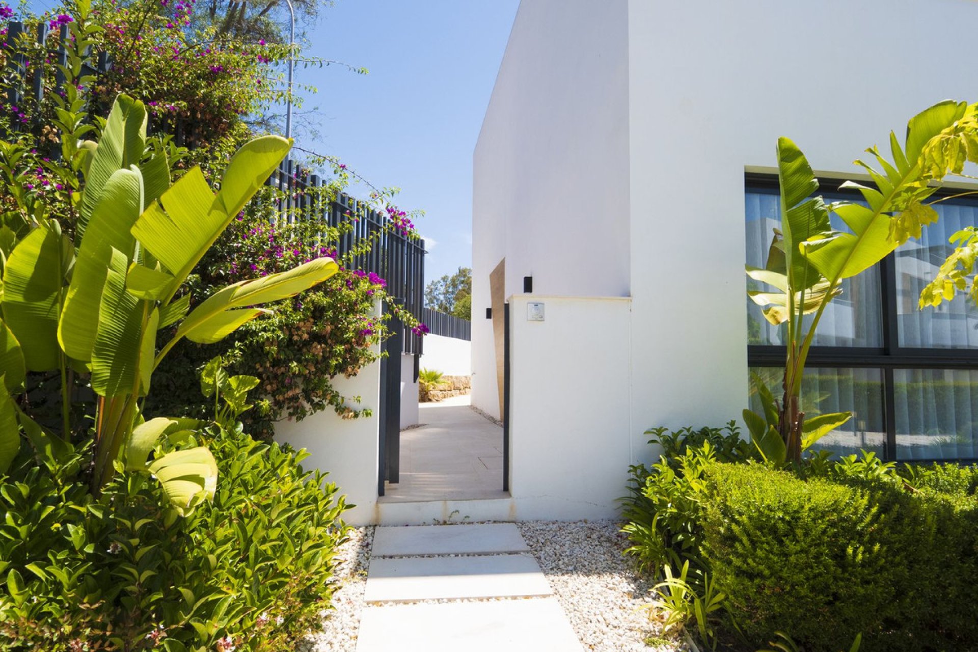 Resale - House - Townhouse - Marbella - Nueva Andalucia