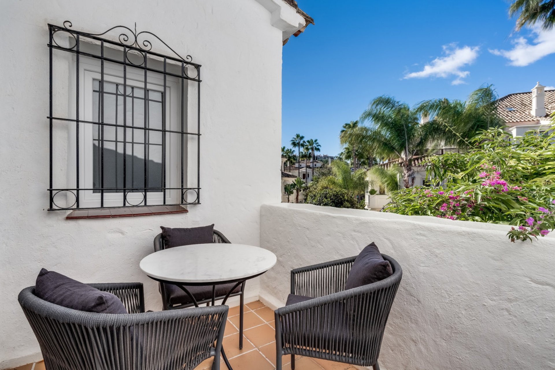 Resale - House - Townhouse - Marbella - Nueva Andalucia