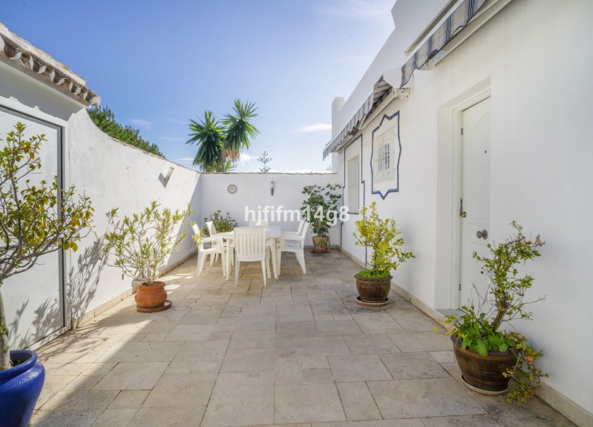 Resale - House - Townhouse - Marbella - Nueva Andalucia