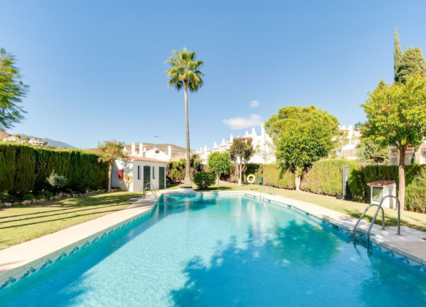 Resale - House - Townhouse - Marbella - Nueva Andalucia