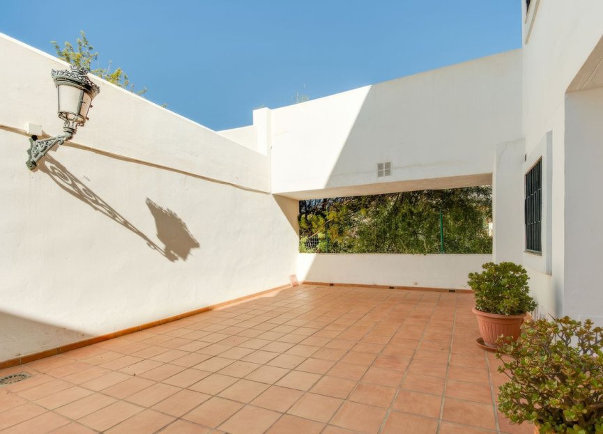 Resale - House - Townhouse - Marbella - Nueva Andalucia