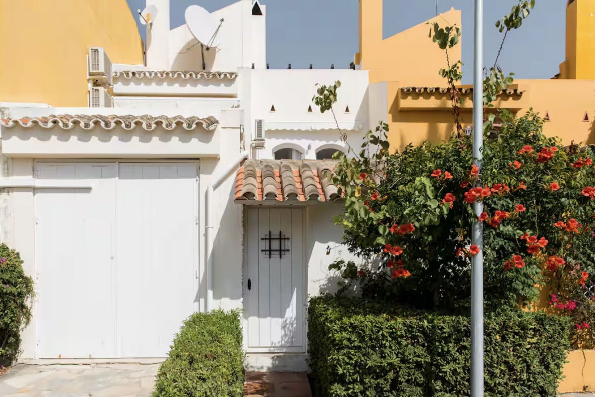 Resale - House - Townhouse - Marbella - Nueva Andalucia