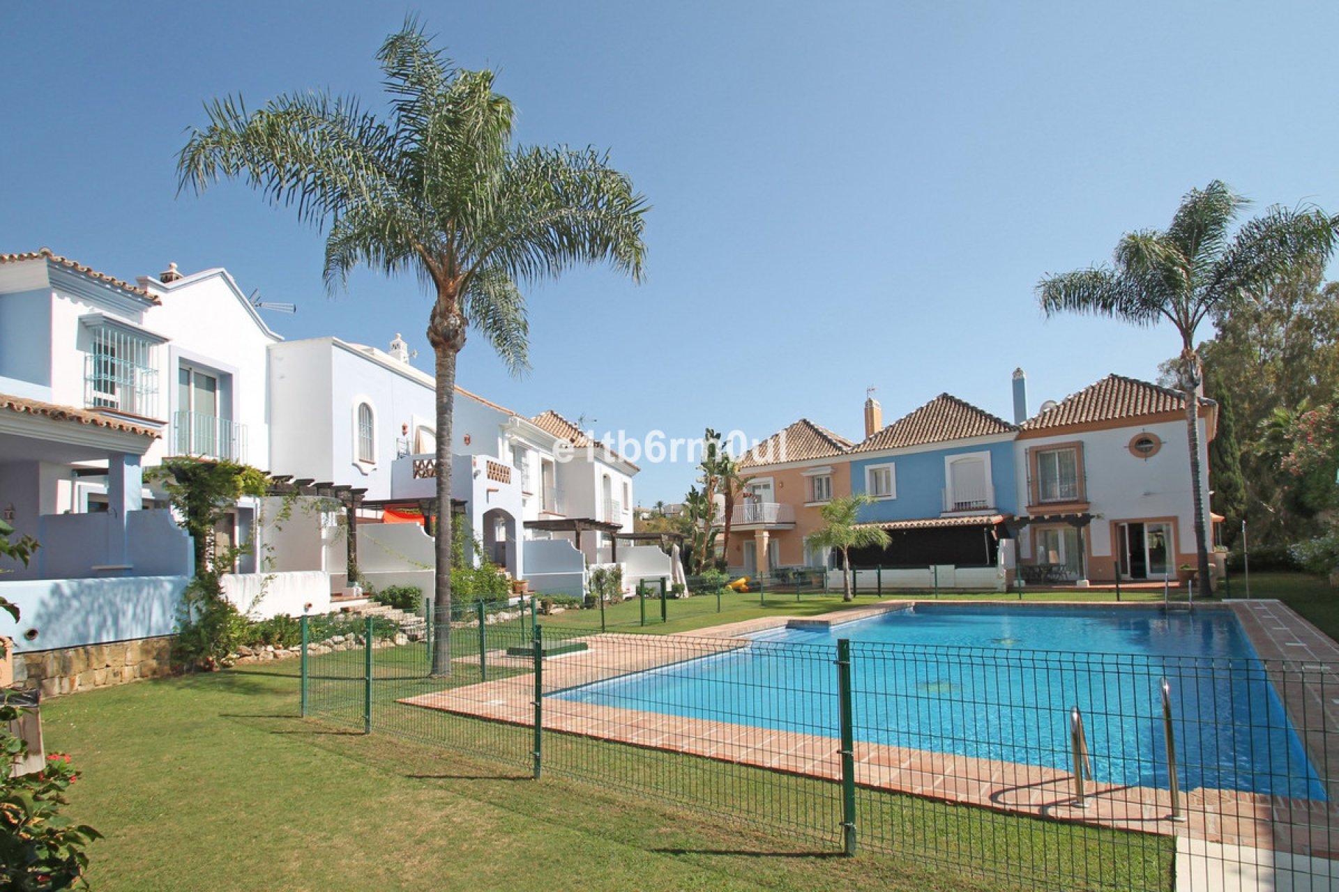 Resale - House - Townhouse - Marbella - Nueva Andalucia