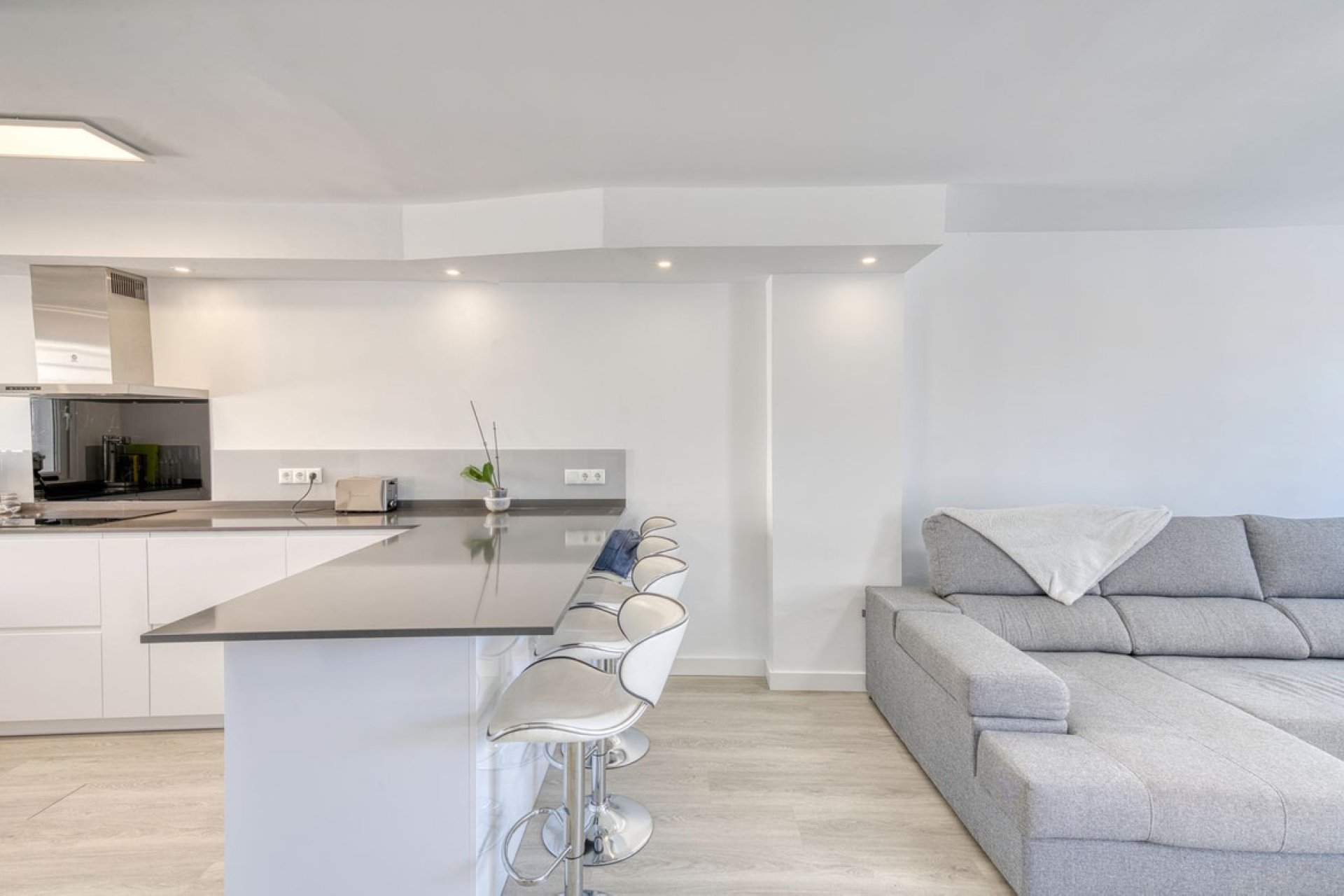 Resale - House - Townhouse - Marbella - Nueva Andalucia