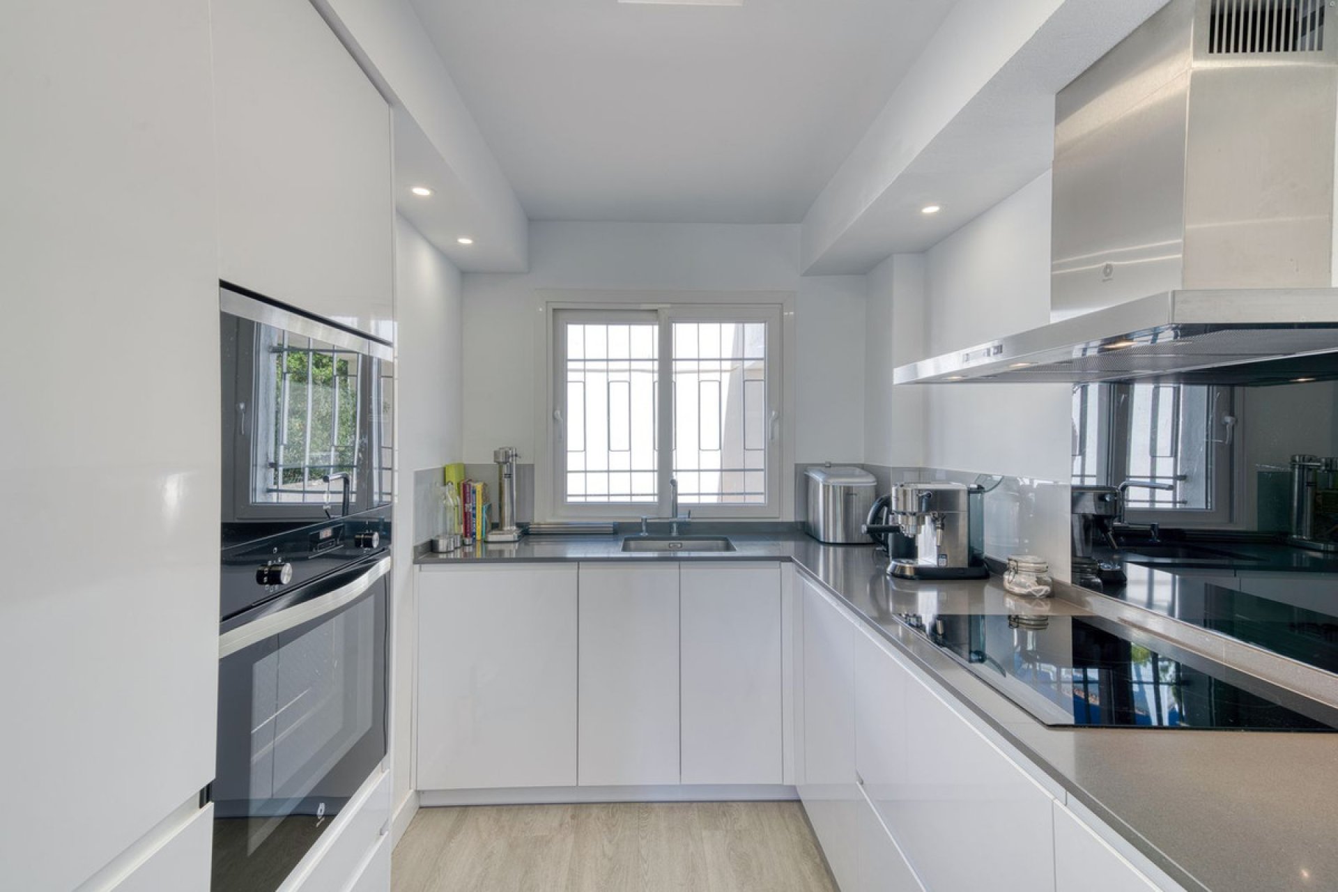 Resale - House - Townhouse - Marbella - Nueva Andalucia