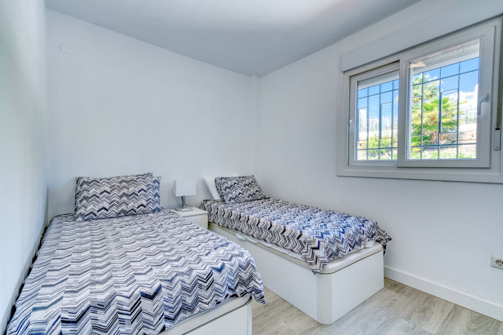 Resale - House - Townhouse - Marbella - Nueva Andalucia