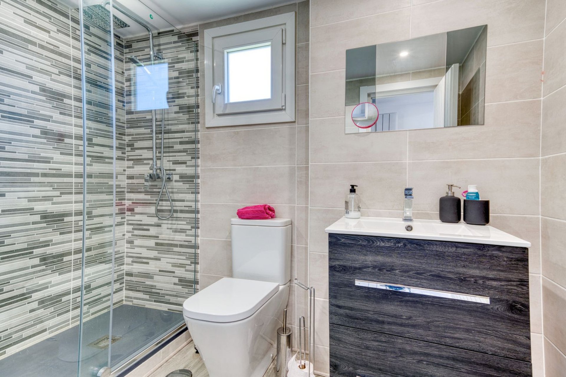 Resale - House - Townhouse - Marbella - Nueva Andalucia