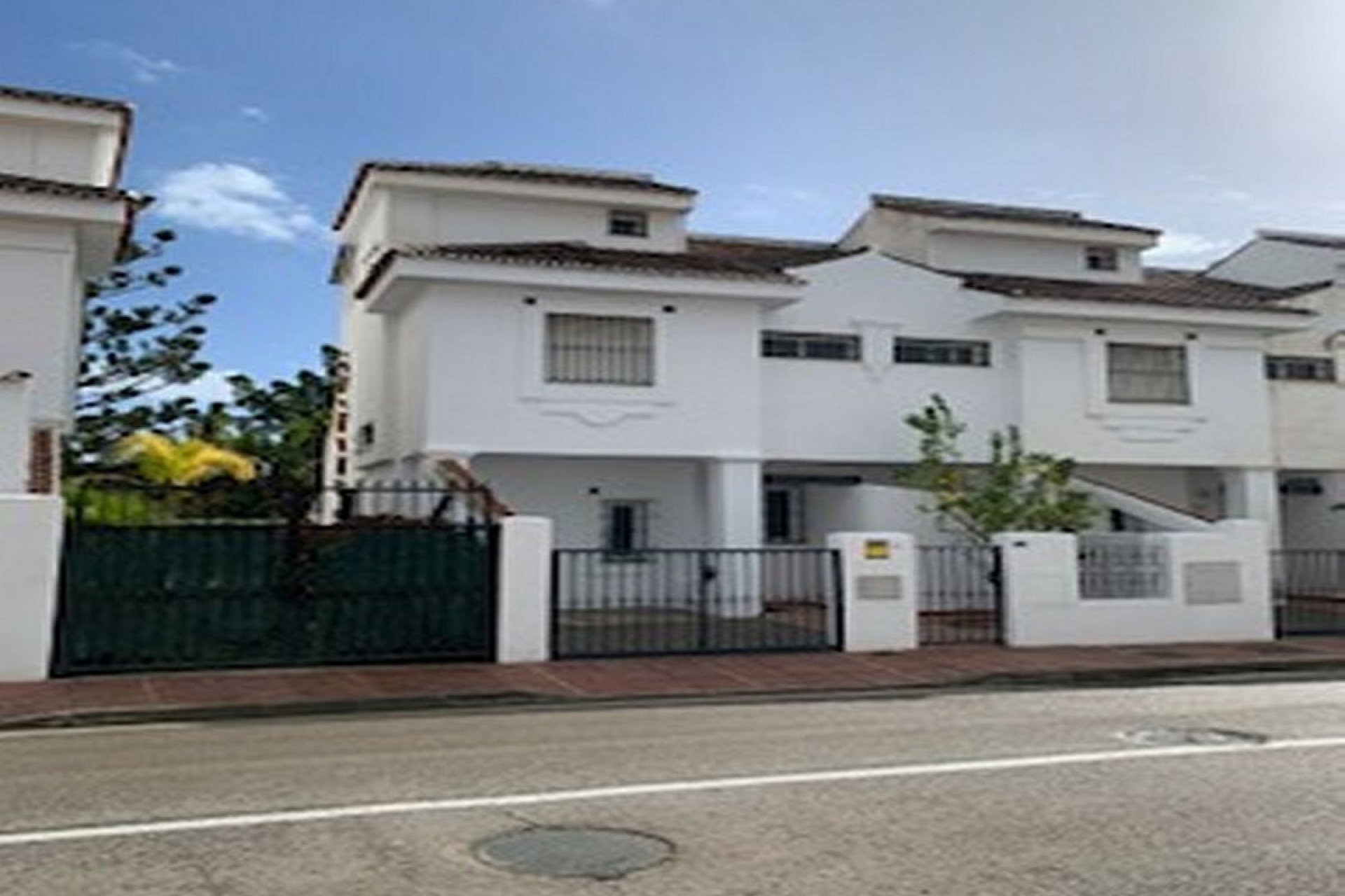 Resale - House - Townhouse - Marbella - Nueva Andalucia