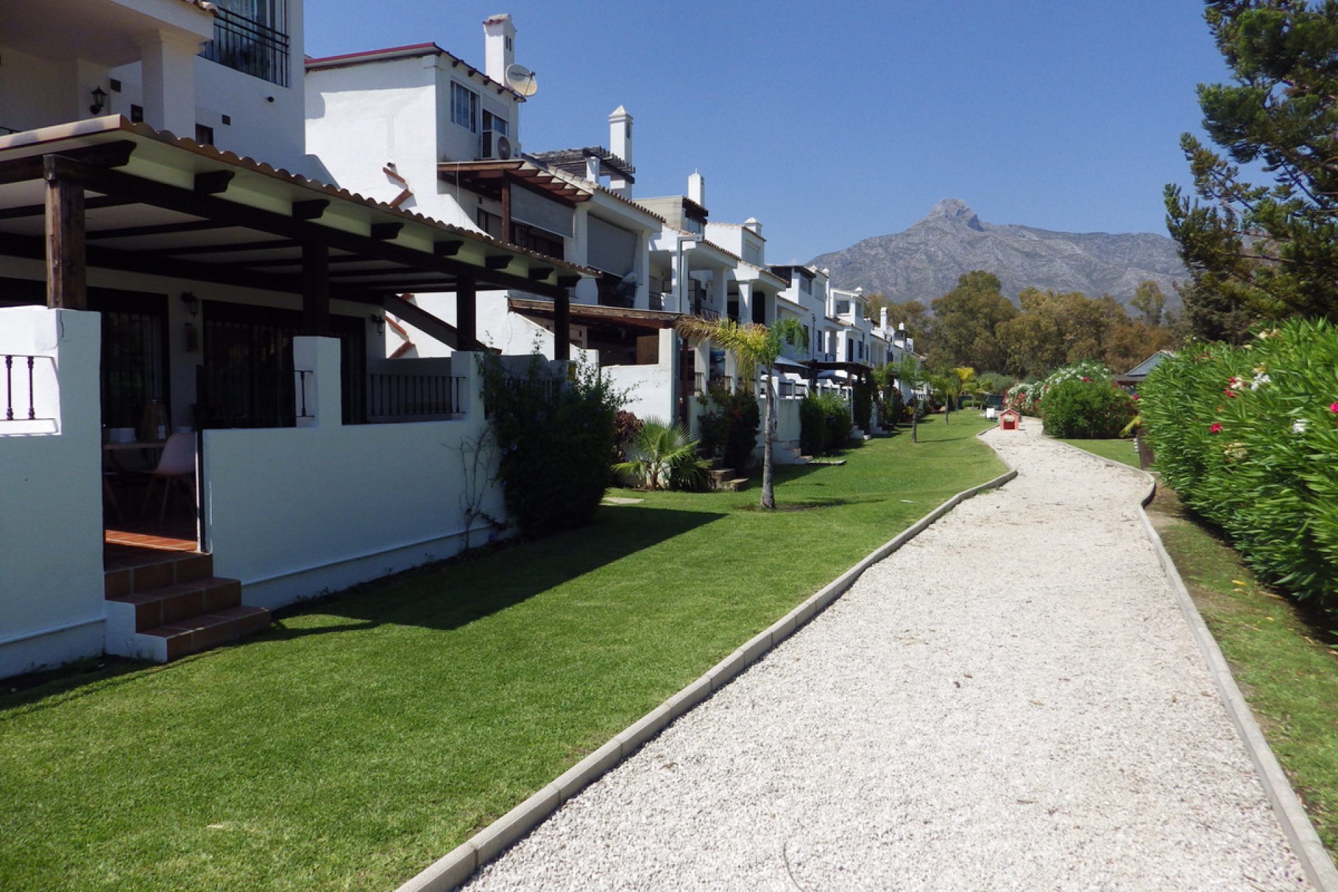 Resale - House - Townhouse - Marbella - Nueva Andalucia