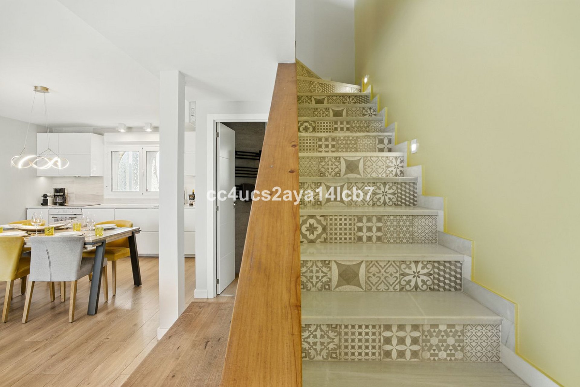 Resale - House - Townhouse - Marbella - Nueva Andalucia