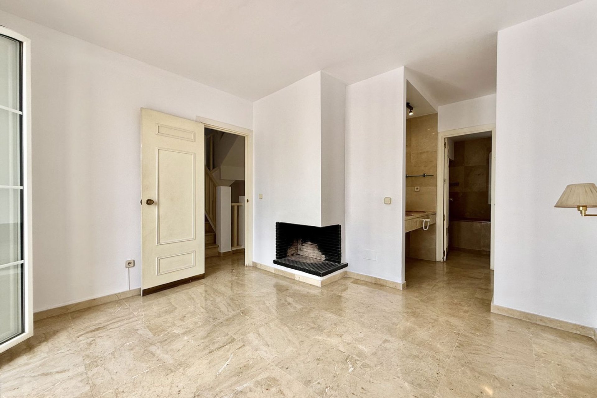 Resale - House - Townhouse - Marbella - Nueva Andalucia