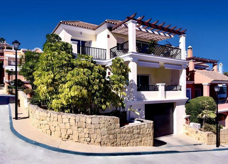 Resale - House - Townhouse - Marbella - Nueva Andalucia