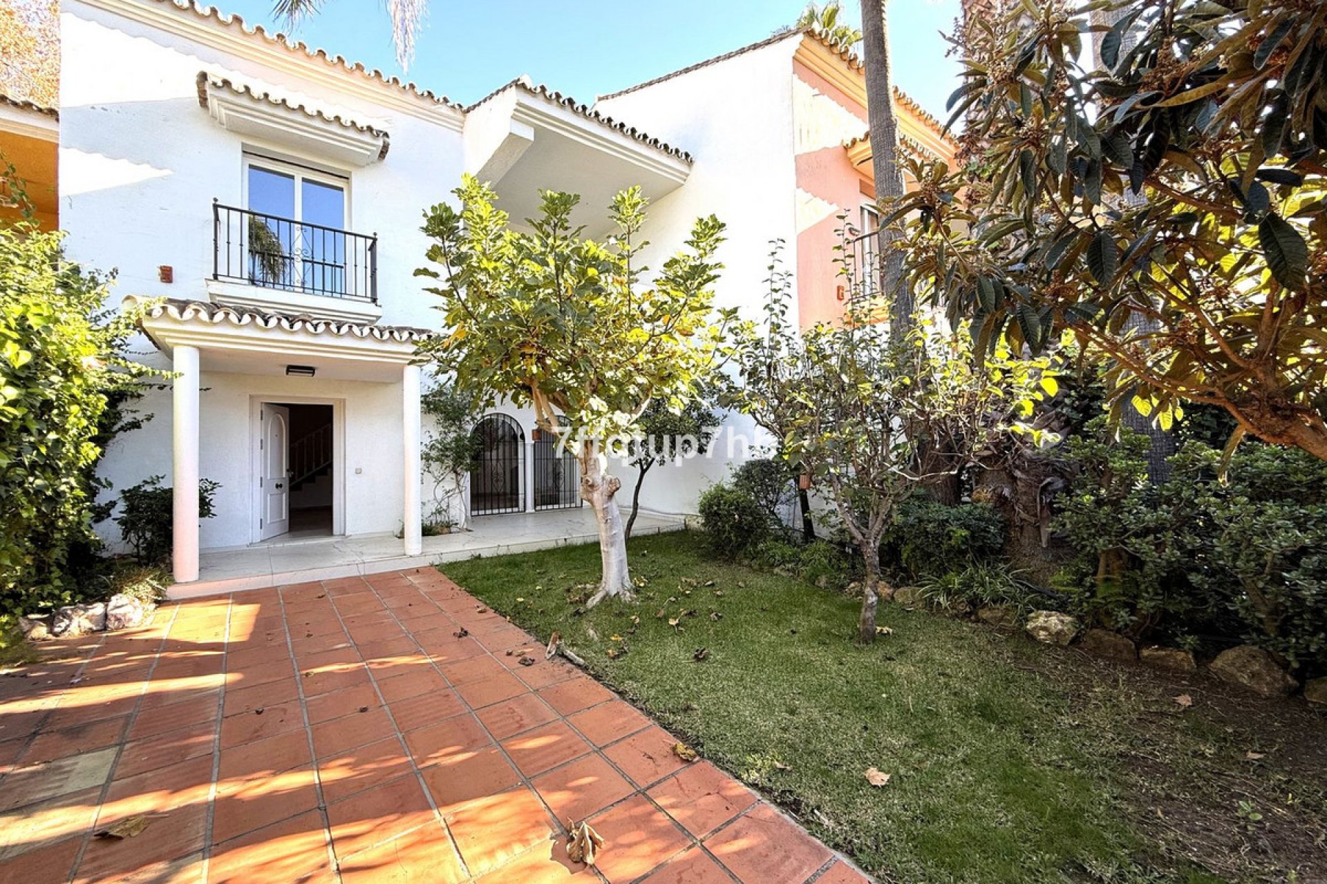 Resale - House - Townhouse - Marbella - Puerto Banús