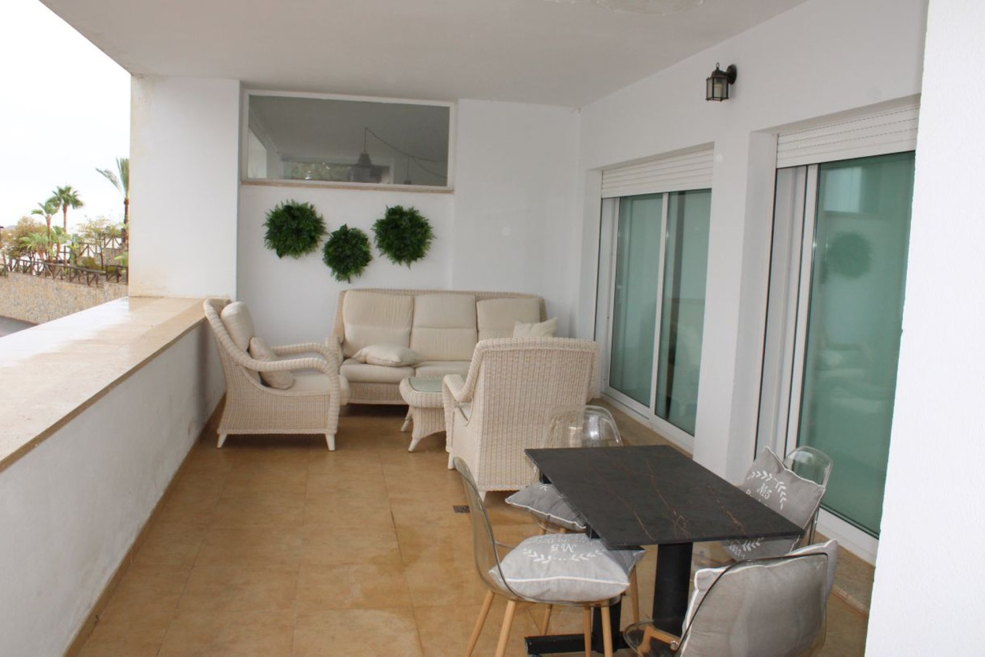 Resale - House - Townhouse - Marbella - Santa Clara