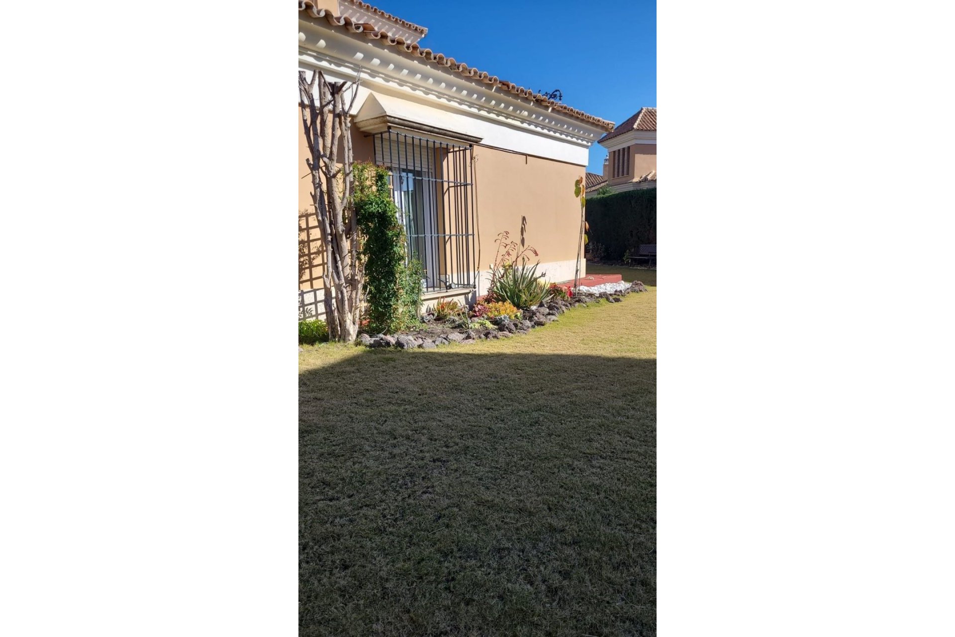 Resale - House - Townhouse - Marbella - Santa Clara