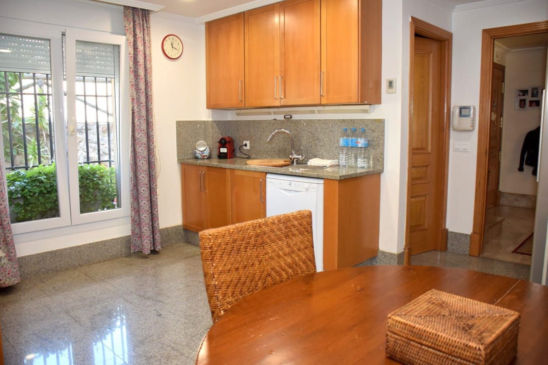 Resale - House - Townhouse - Marbella - Santa Clara