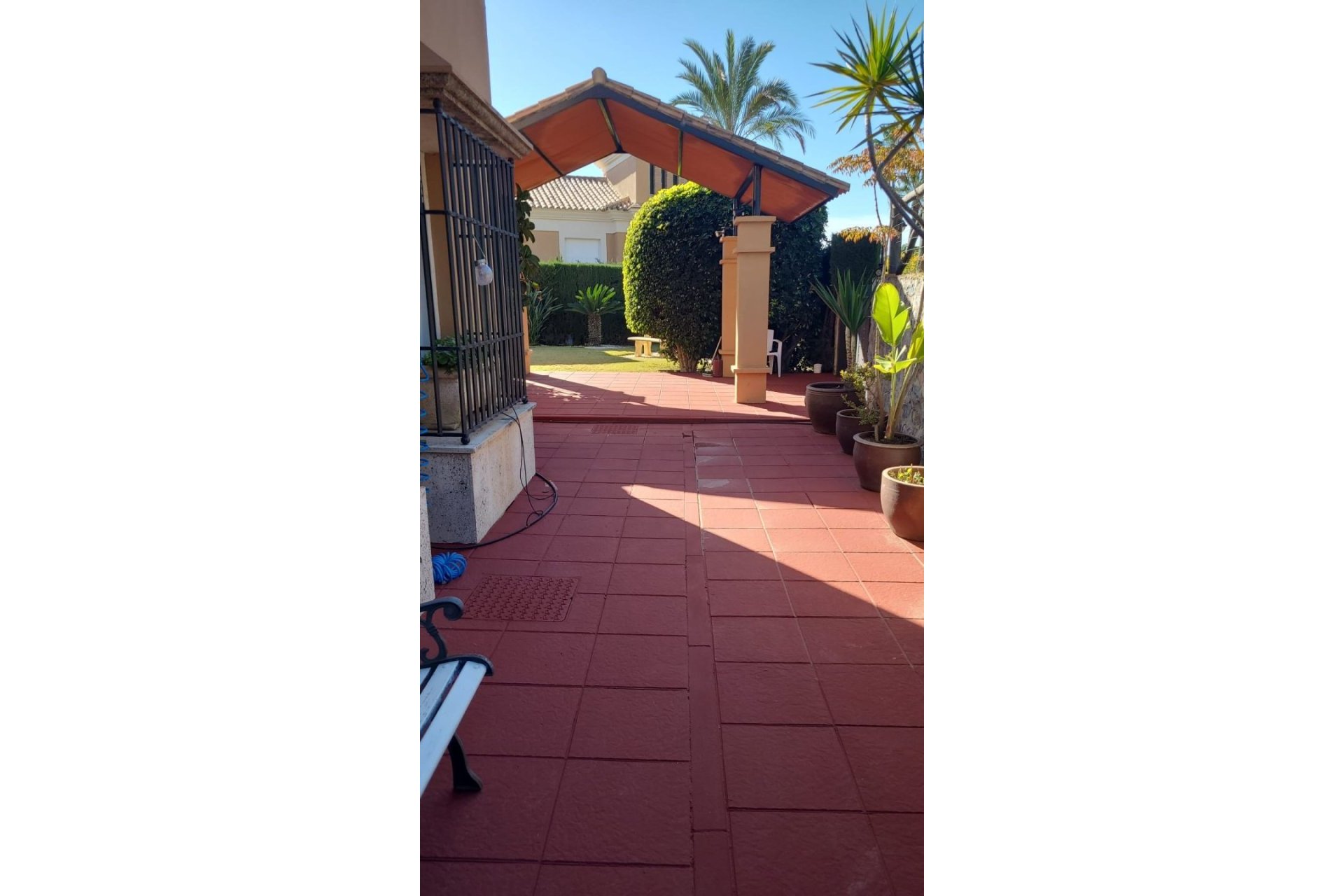 Resale - House - Townhouse - Marbella - Santa Clara