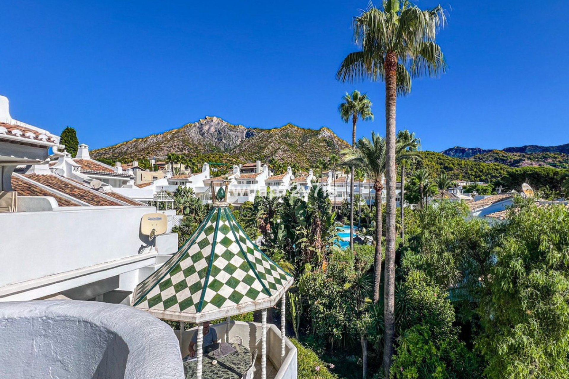 Resale - House - Townhouse - Marbella - Sierra Blanca