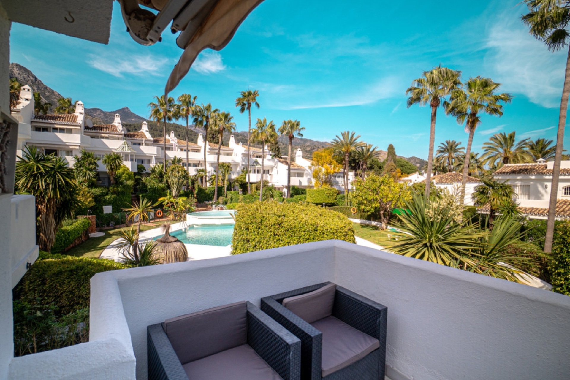 Resale - House - Townhouse - Marbella - Sierra Blanca