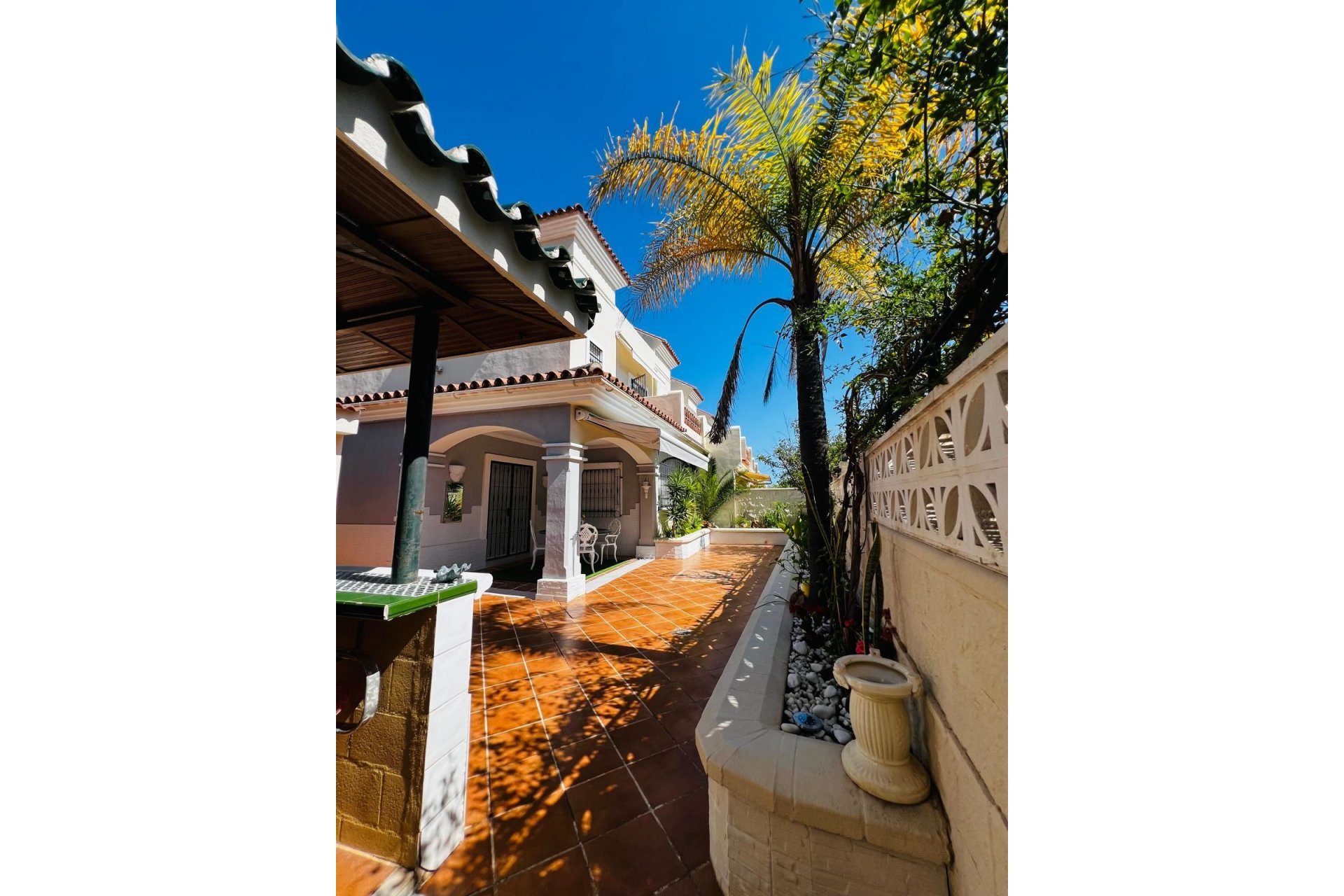 Resale - House - Townhouse - Marbella