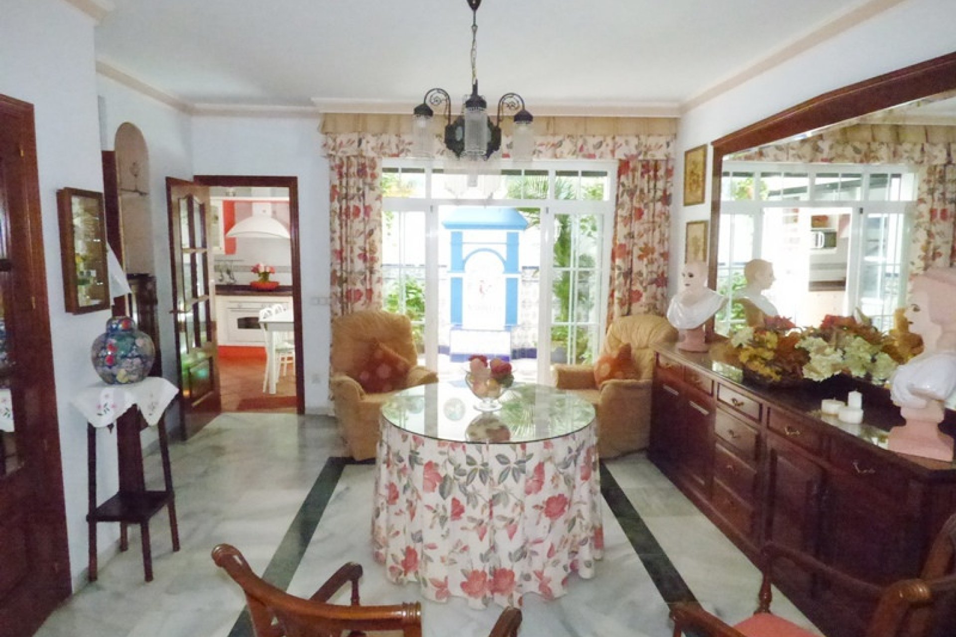 Resale - House - Townhouse - Marbella