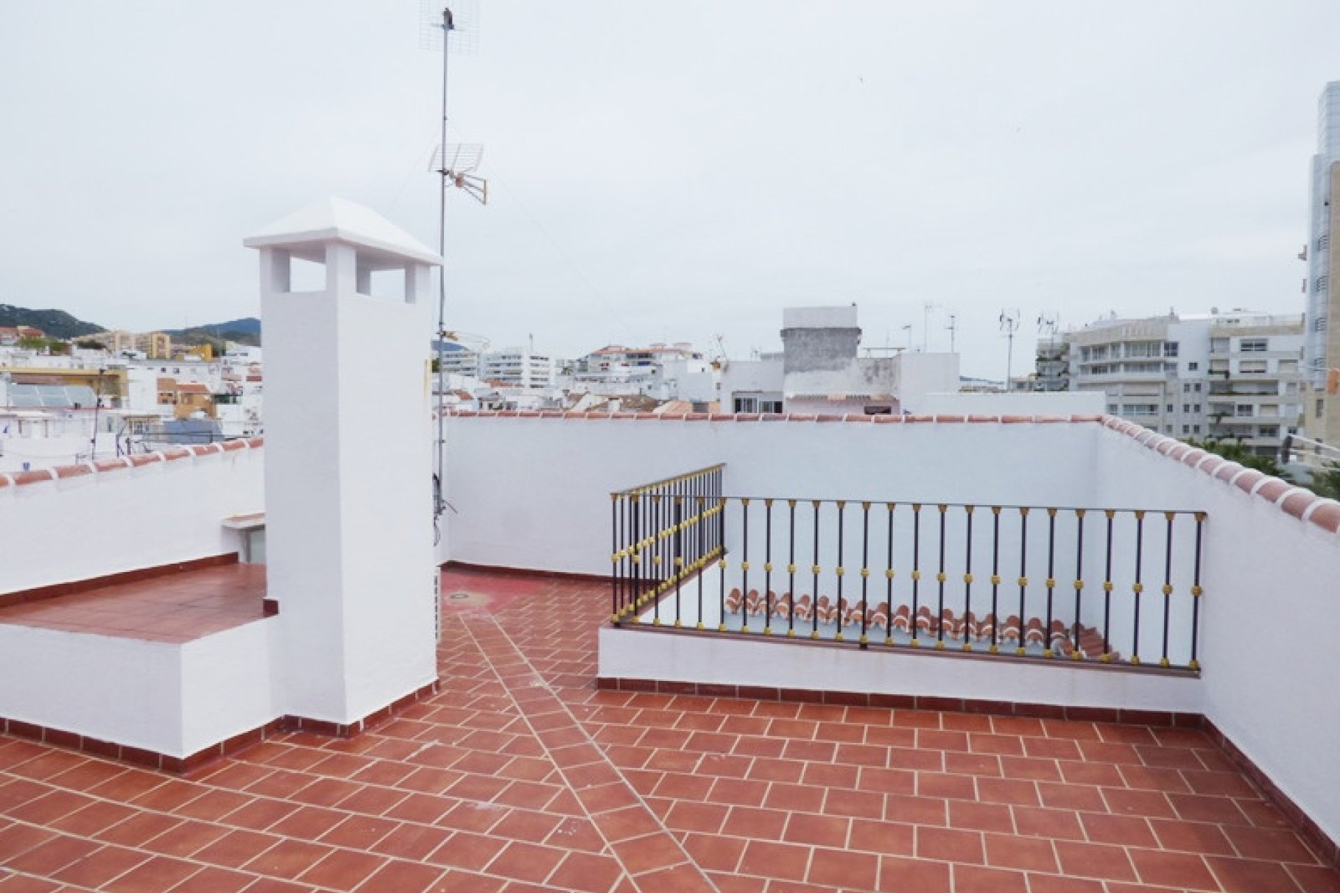 Resale - House - Townhouse - Marbella