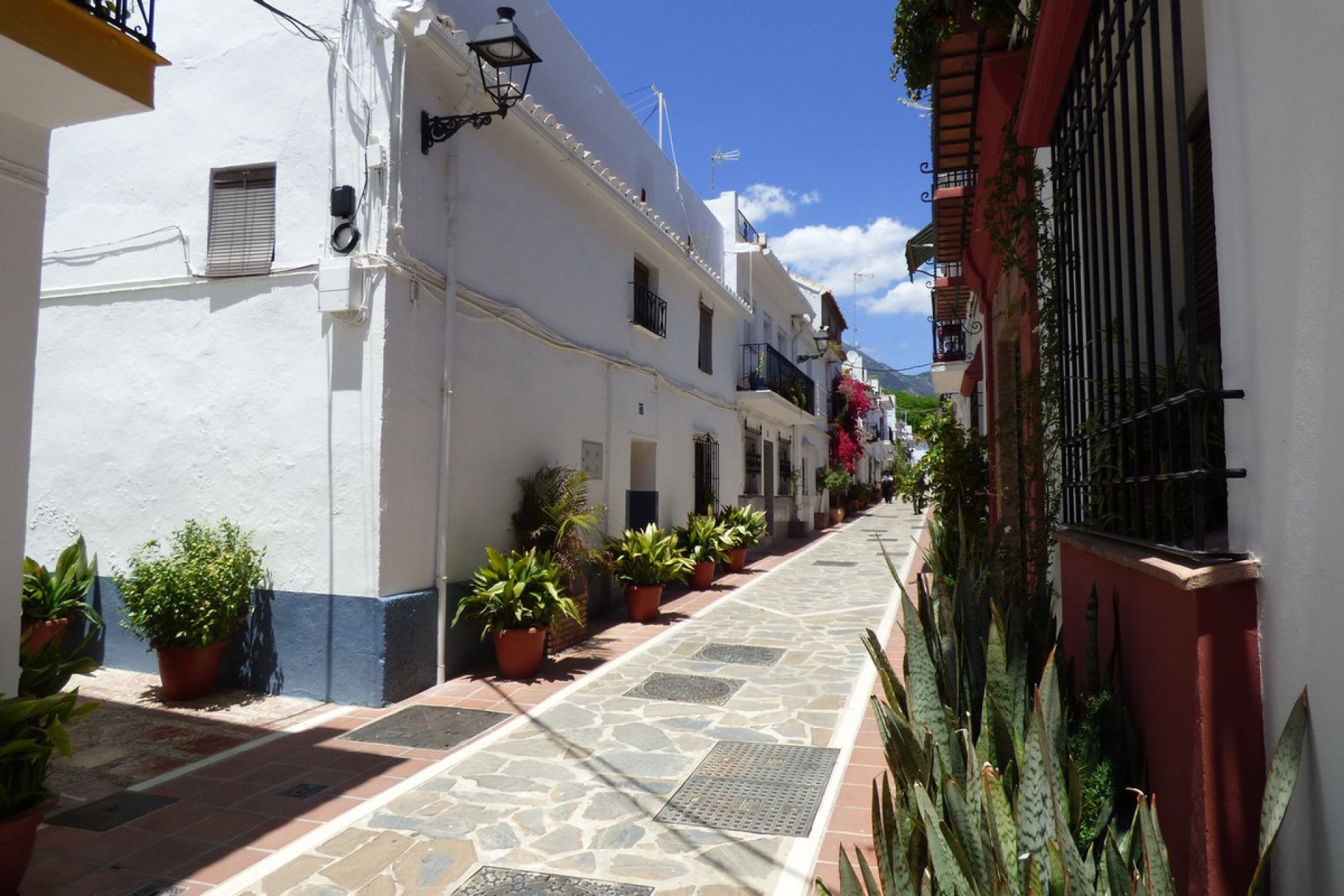 Resale - House - Townhouse - Marbella