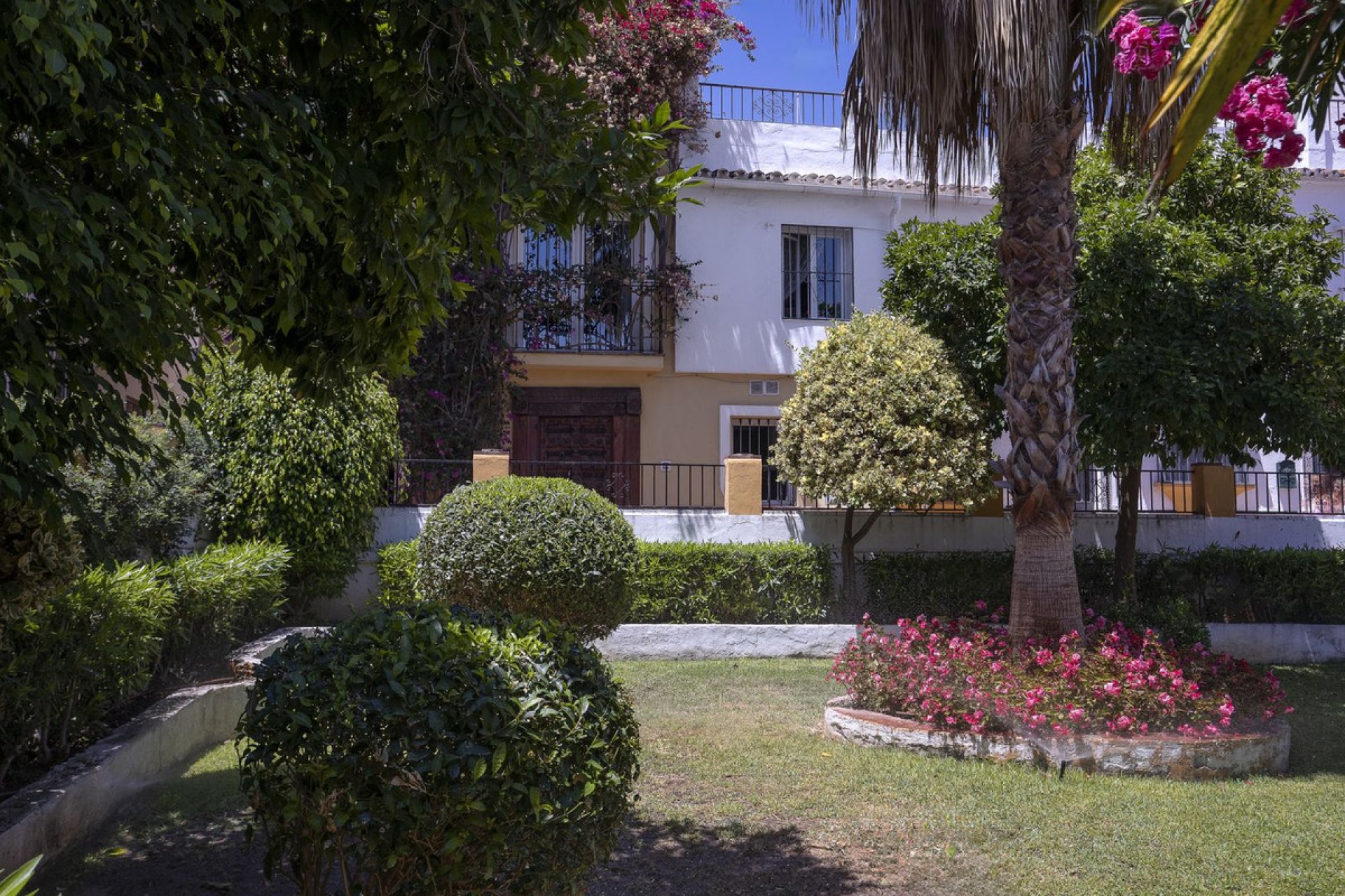 Resale - House - Townhouse - Marbella