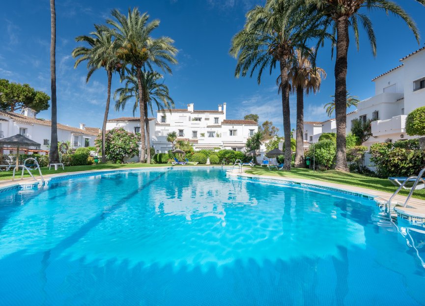 Resale - House - Townhouse - Marbella