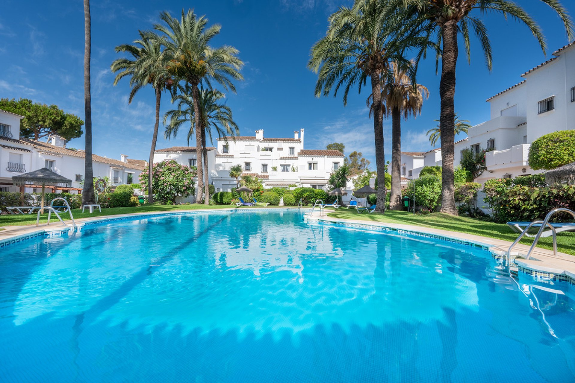 Resale - House - Townhouse - Marbella