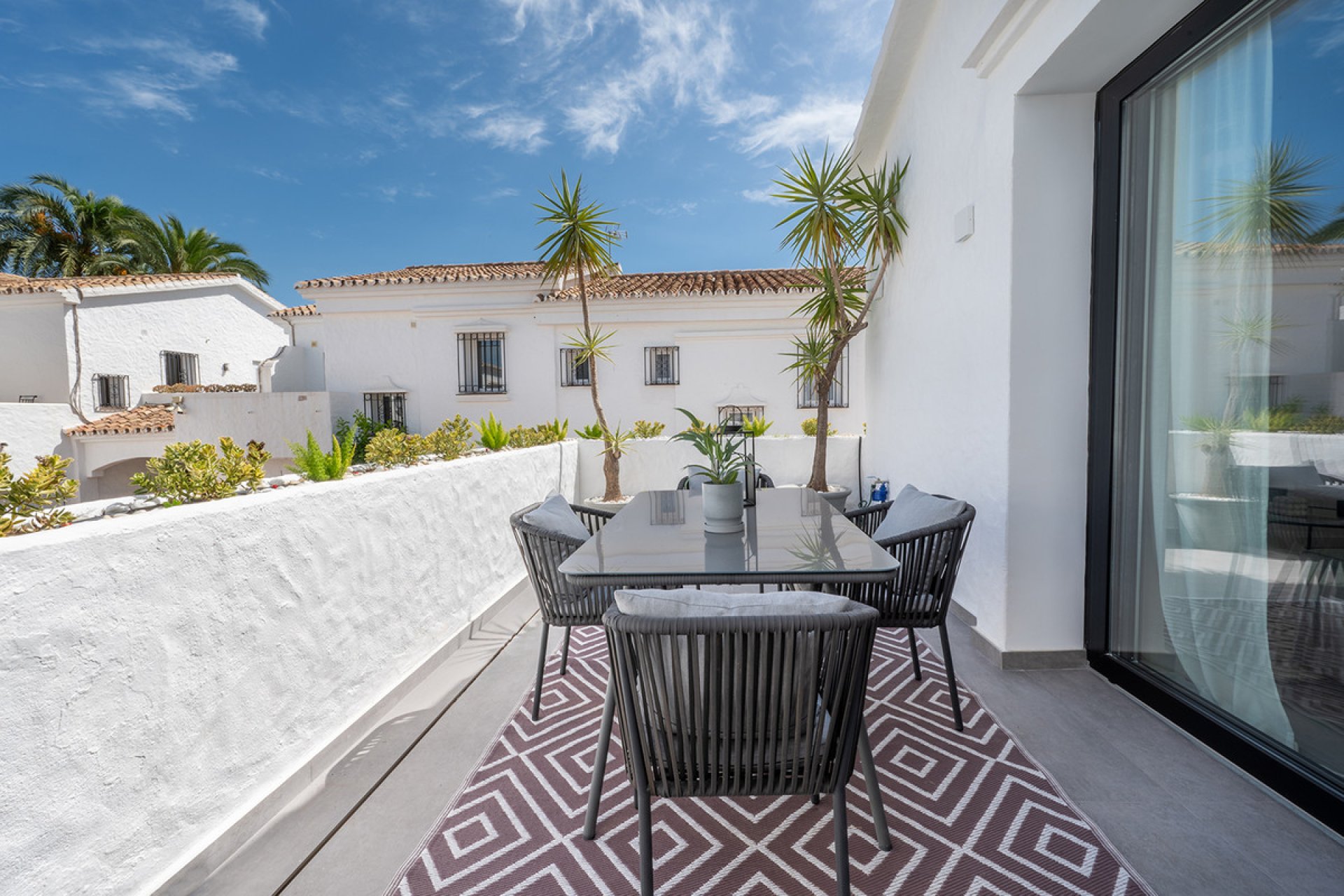 Resale - House - Townhouse - Marbella