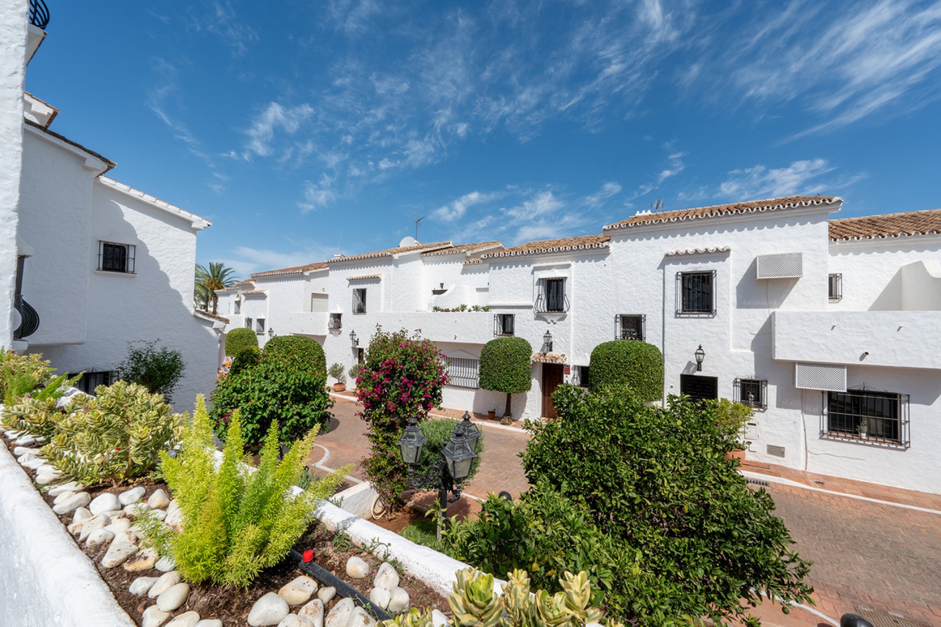 Resale - House - Townhouse - Marbella